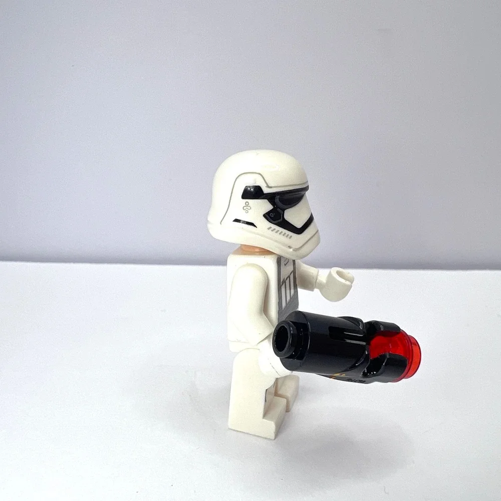 LEGO Star Wars Stormtrooper Minifigure First Order Heavy Assault Blaster 75132